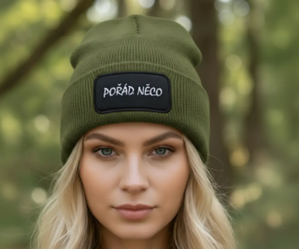 Zimní čepice POŘÁD NĚCO 