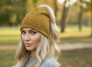 Dvouvrstvá čepice s otvorem na culík  BARBORA 
