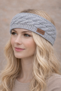 Pletená čelenka s copánky