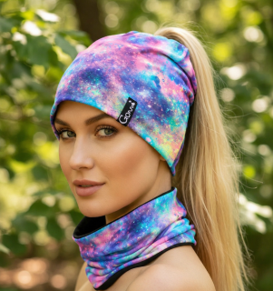 Dvouvrstvá čepice s nákrčníkem s otvorem na culík   