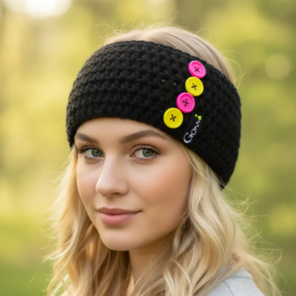 Háčkovaná čelenka s knoflíky