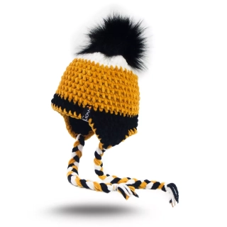 Háčkovaná ušanka MUSTARD s bambulí