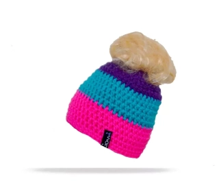 Háčkovaný kulich s otvorem na culík