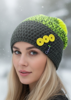 Háčkovaná čepice - houmeles s knoflíky