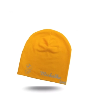 Dvouvrstvá čepice se jménem