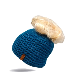 Háčkovaný kulich s otvorem na culík
