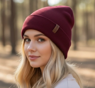 Žebrovaná čepice BORDÓ 