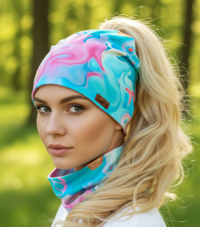 Dvouvrstvá čepice s nákrčníkem s otvorem na culík. DUHA